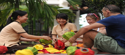 HOIAN LANTERN MAKING TOUR